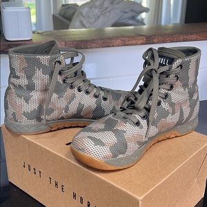 NoBull camo high tops size 8